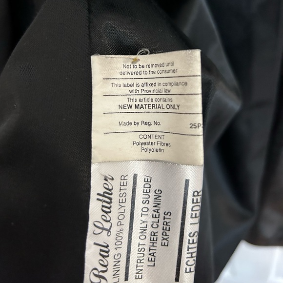 Black Long Women’s Leather Trenchcoat Jacket - Picture 6 of 12